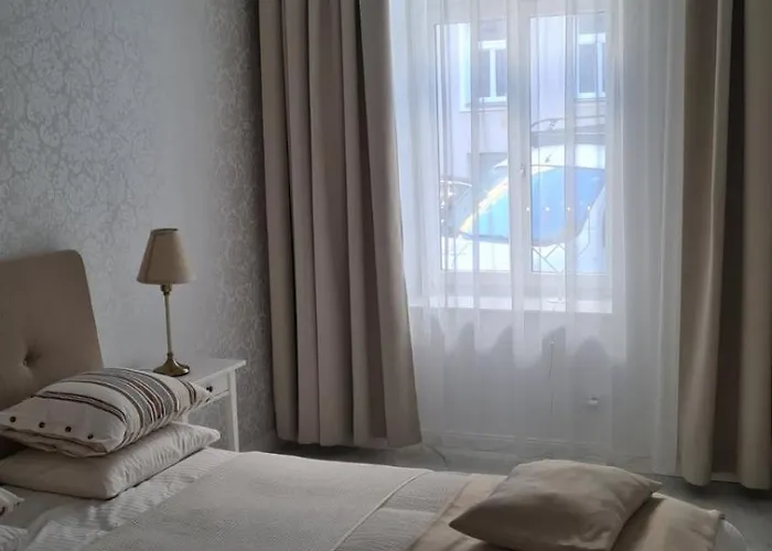 Schoenbrunn Apartment *