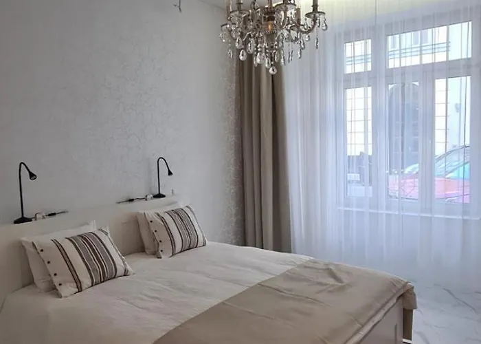 Schoenbrunn Apartment *